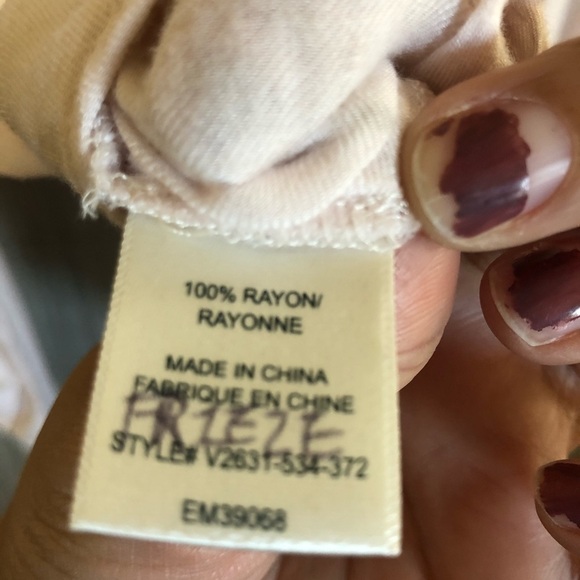 Blush pink button down shirt Size Large - Picture 7 of 8